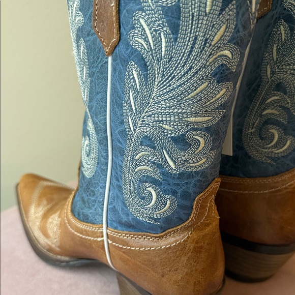 Brown and Blue Western Cowboy Boots - Picture 6 of 6